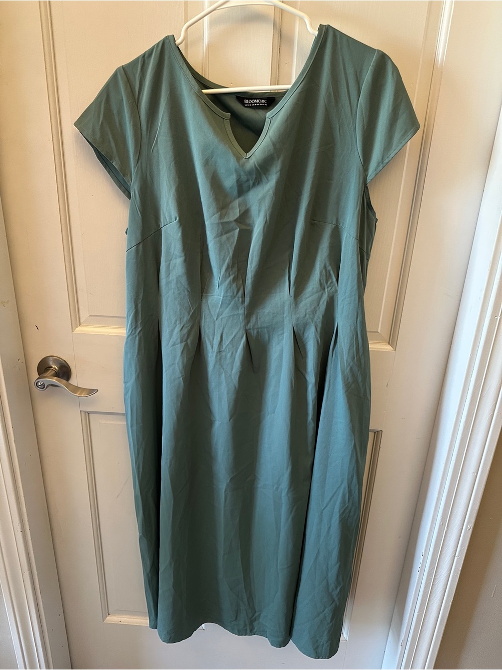 BloomChic Dusty Teal V-Neck Midi Dress US 14-16